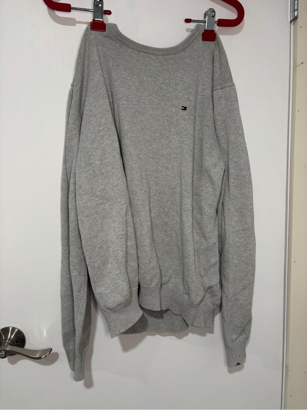 Tommy Hilfiger Men's Light Gray Crewneck Sweater